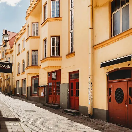 Private In The Old Town E
