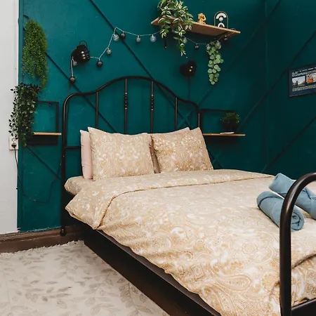 Homestay Private In The Old Town E *